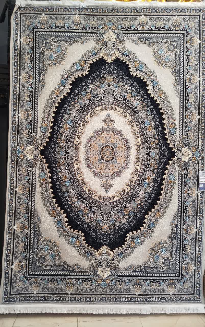 فرش ماشینی ۷۰۰شانه تراکم ۲۵۵۰ طرح ارمغان فیلی ۱۲ متری